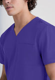 GREYS ANATOMY EVOLVE - M 1PKT  Classic Journey Top  360 Stretch